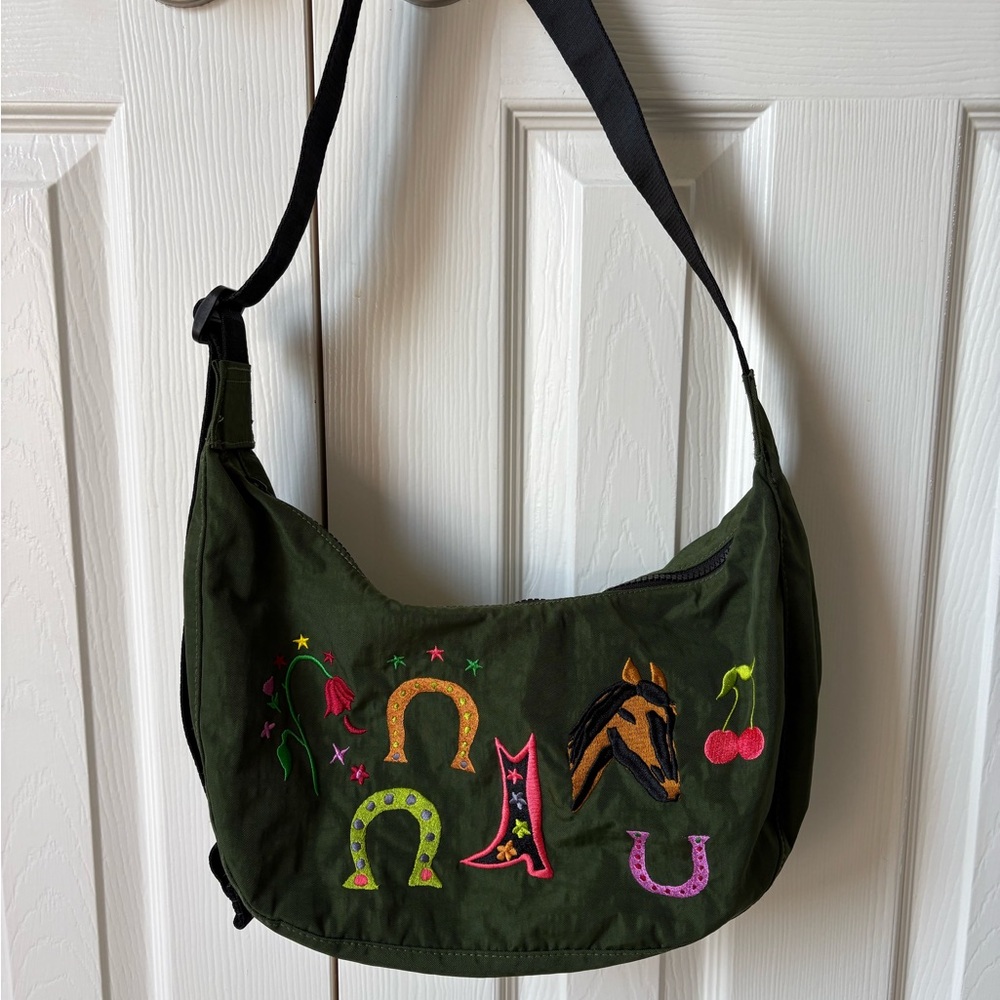BAGGU x Jessica Williams Medium Crescent Bag
